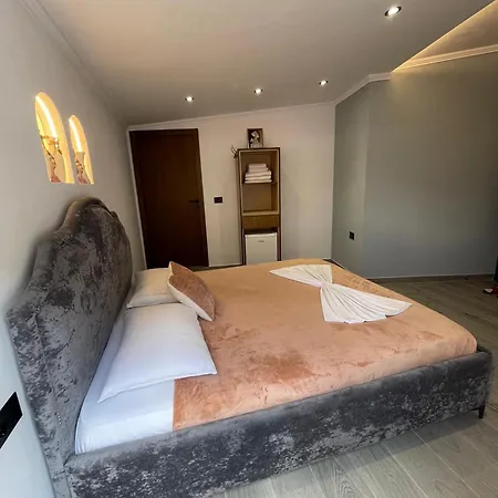 çabeli 3* Gjirokastër