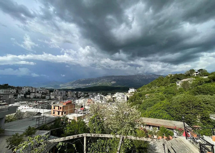 çabeli Konukevi Gjirokastër
